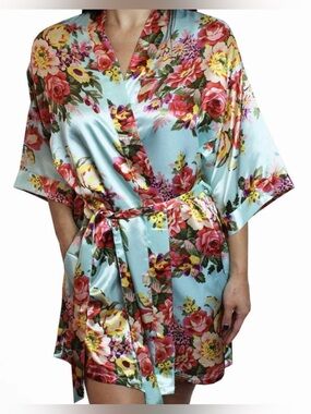 NWOT! Sz m/l Floral Satin Robe - Light Blue with Pink Floral Print